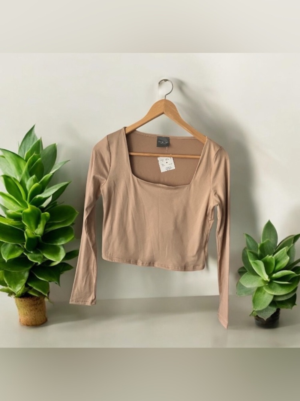 NEW Olivia Rae New York Tan Beige Long Sleeved Crop T-Shirt Medium Square Neck